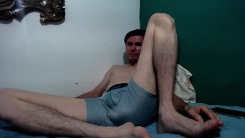 Snapshot of nielsvangoh01 chatting on 03/03/26, 02:07 nielsvangoh01 online show from 03/03/26, 02:07