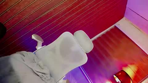 night_crystal1111 online show from 04/09/26, 06:19