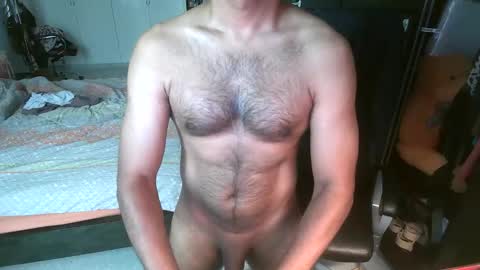 Snapshot of night_rider09711 chatting on 11/10/25, 05:28 night_rider09711 online show from 11/10/25, 05:28