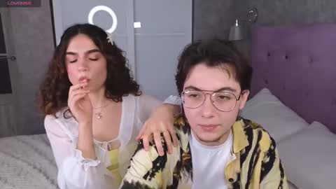 Snapshot of nightfloat chatting on 02/21/25, 11:21 Daisy nd Tyler 3 online show from 02/21/25, 11:21