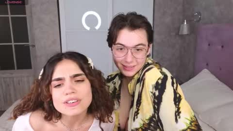 Snapshot of nightfloat chatting on 02/22/25, 02:28 Daisy nd Tyler 3 online show from 02/22/25, 02:28