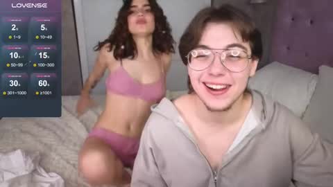 Snapshot of nightfloat chatting on 02/23/25, 02:51 Daisy nd Tyler 3 online show from 02/23/25, 02:51