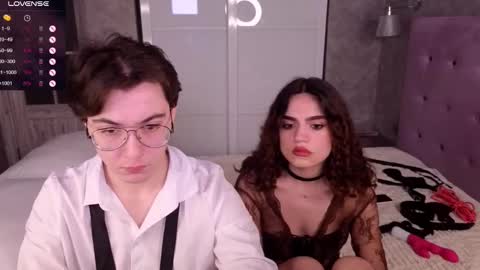 Snapshot of nightfloat chatting on 03/06/25, 11:42 Daisy nd Tyler 3 online show from 03/06/25, 11:42