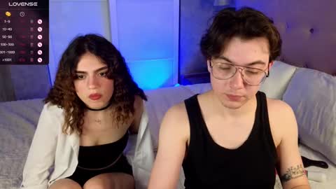 Snapshot of nightfloat chatting on 03/10/25, 11:16 Daisy nd Tyler 3 online show from 03/10/25, 11:16