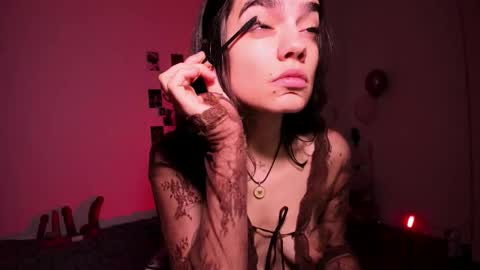 Daisy online show from 11/21/25, 10:03