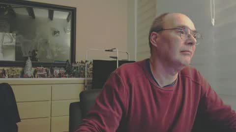 Snapshot of nightkeeper63 chatting on 12/25/24, 11:10 nightkeeper63 online show from 12/25/24, 11:10