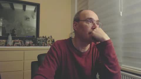 Snapshot of nightkeeper63 chatting on 12/28/24, 01:50 nightkeeper63 online show from 12/28/24, 01:50