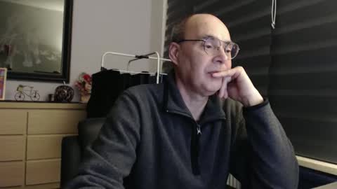 Snapshot of nightkeeper63 chatting on 11/23/25, 12:43 nightkeeper63 online show from 11/23/25, 12:43