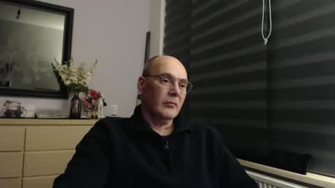 Snapshot of nightkeeper63 chatting on 02/15/26, 12:07 nightkeeper63 online show from 02/15/26, 12:07