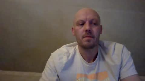 nighttime online show from 01/01/25, 02:09