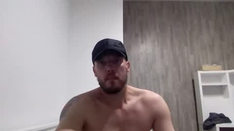 nighttime online show from 10/04/25, 01:58