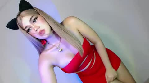 Snapshot of nightwalker28 chatting on 02/08/25, 09:57 Katie online show from 02/08/25, 09:57