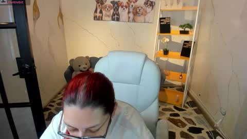 Anni online show from 10/20/25, 07:14