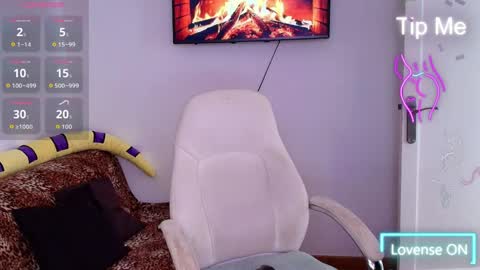 Nicolle Bustamante online show from 03/26/26, 03:50