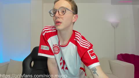 Nicolas Mucci online show from 01/16/25, 07:07