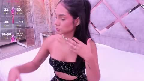 Nicole online show from 02/05/26, 12:21