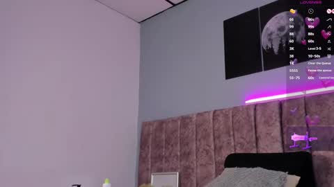 Nicolle  online show from 11/16/25, 12:33