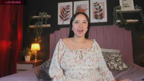 Snapshot of niikkyy_ chatting on 05/11/26, 02:45 Niky online show from 05/11/26, 02:45