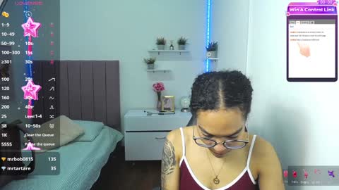 Snapshot of niina_lovee_ chatting on 12/05/24, 06:11 online show from 12/05/24, 06:11