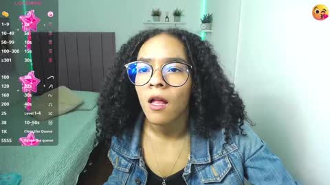 Snapshot of niina_lovee_ chatting on 12/06/24, 02:06 online show from 12/06/24, 02:06