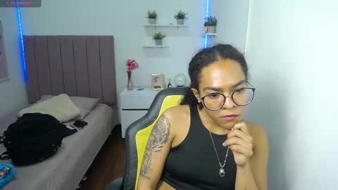 Snapshot of niina_lovee_ chatting on 03/11/25, 06:08 online show from 03/11/25, 06:08