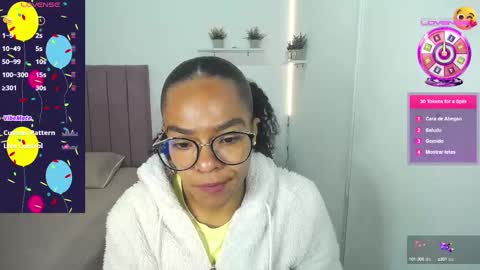 Snapshot of niina_lovee_ chatting on 09/12/25, 02:50 online show from 09/12/25, 02:50