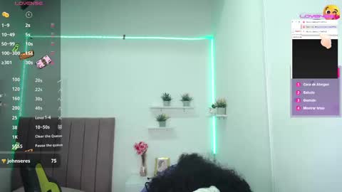 Snapshot of niina_lovee_ chatting on 09/27/25, 02:33 online show from 09/27/25, 02:33