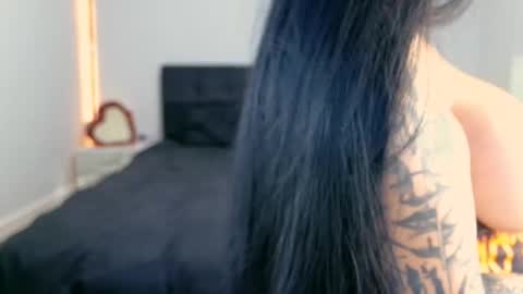 Snapshot of niinarosee1 chatting on 02/11/26, 11:32 Niinarosee online show from 02/11/26, 11:32