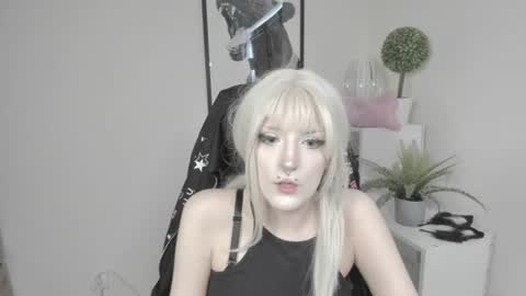 Snapshot of nika_dream1 chatting on 07/23/26, 12:58 Nika online show from 07/23/26, 12:58