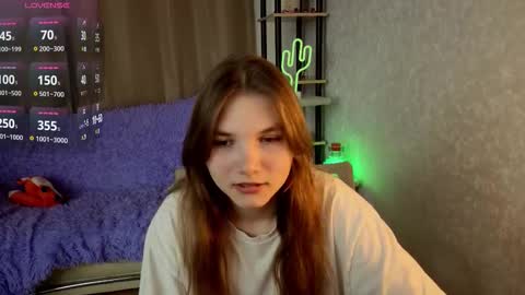 Nika online show from 09/18/25, 05:48