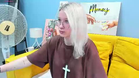Snapshot of nika_sm chatting on 08/05/26, 09:34 Nika Sm online show from 08/05/26, 09:34