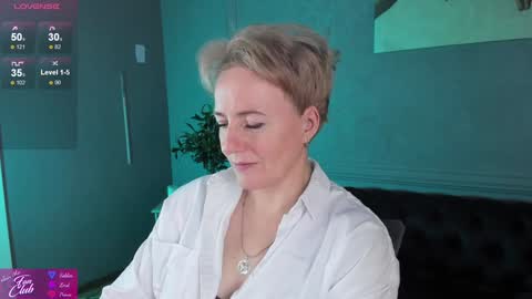 Snapshot of nika_smit chatting on 12/06/24, 11:33 Nika online show from 12/06/24, 11:33