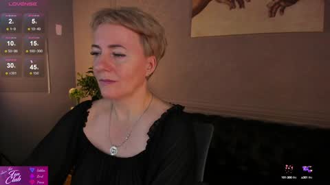 Snapshot of nika_smit chatting on 12/08/24, 11:57 Nika online show from 12/08/24, 11:57