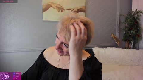 Snapshot of nika_smit chatting on 12/22/24, 05:23 Nika online show from 12/22/24, 05:23