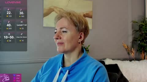 Snapshot of nika_smit chatting on 01/03/25, 09:47 Nika online show from 01/03/25, 09:47