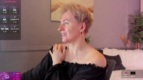 Snapshot of nika_smit chatting on 01/04/25, 11:33 Nika online show from 01/04/25, 11:33