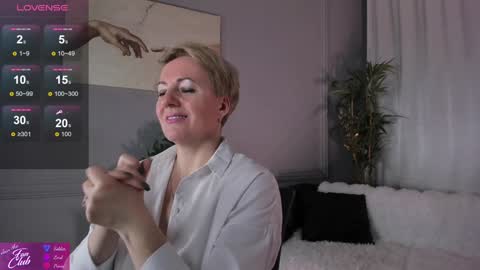 Snapshot of nika_smit chatting on 01/25/25, 08:31 Nika online show from 01/25/25, 08:31