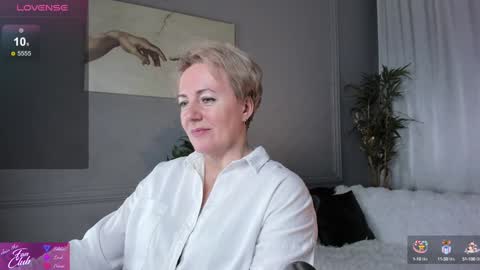 Snapshot of nika_smit chatting on 02/01/25, 12:26 Nika online show from 02/01/25, 12:26