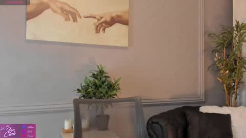 Snapshot of nika_smit chatting on 02/08/25, 05:29 Nika online show from 02/08/25, 05:29