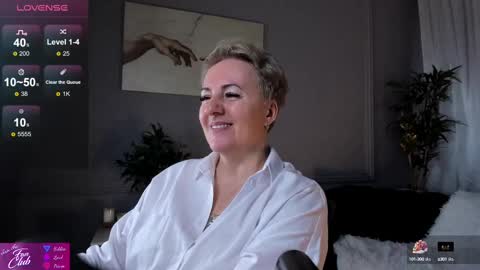 Snapshot of nika_smit chatting on 02/23/25, 08:49 Nika online show from 02/23/25, 08:49