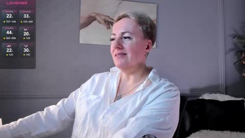 Snapshot of nika_smit chatting on 03/04/25, 08:57 Nika online show from 03/04/25, 08:57