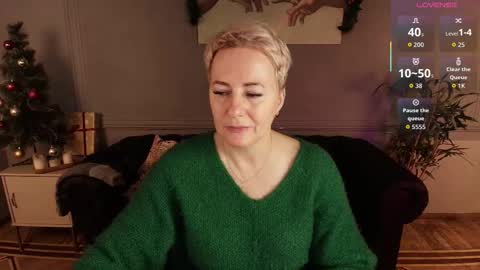 Nika online show from 12/23/25, 09:18