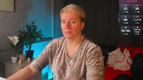 Snapshot of nika_smit chatting on 04/04/26, 04:55 Nika online show from 04/04/26, 04:55