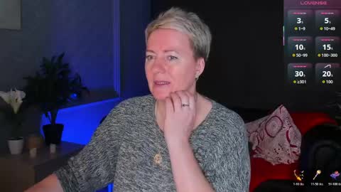 Snapshot of nika_smit chatting on 04/05/26, 05:04 Nika online show from 04/05/26, 05:04