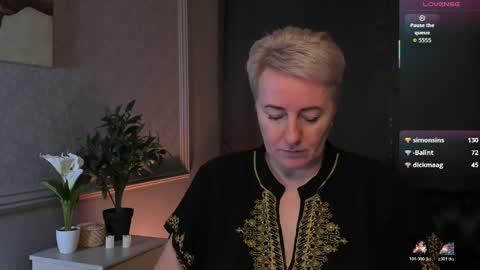 Snapshot of nika_smit chatting on 04/11/26, 07:45 Nika online show from 04/11/26, 07:45