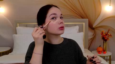 Nika online show from 09/25/25, 02:48