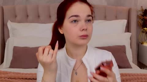 Nika online show from 11/17/25, 02:39