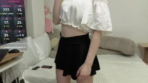 Snapshot of nikagaze chatting on 04/06/26, 03:13 Nika online show from 04/06/26, 03:13