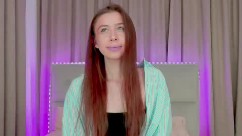 Snapshot of nikaletta chatting on 03/19/26, 09:19 Nika online show from 03/19/26, 09:19