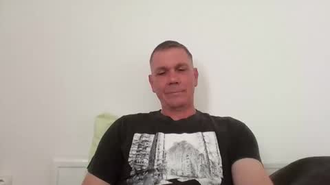 Snapshot of nikan77 chatting on 04/16/26, 09:43 nikan77 online show from 04/16/26, 09:43